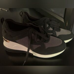 NWOT Black Wedge Sneakers